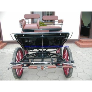 voiture attelage hippomobilemarathon loisir cheval