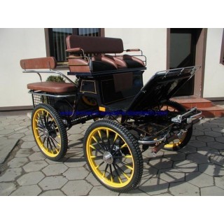 voiture attelage hippomobilemarathon loisir cheval