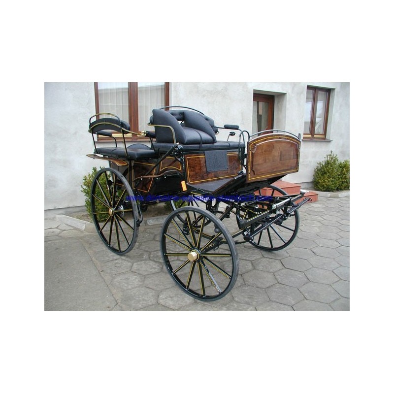 voiture hippomobile wagonnette pour atteler des chevaux