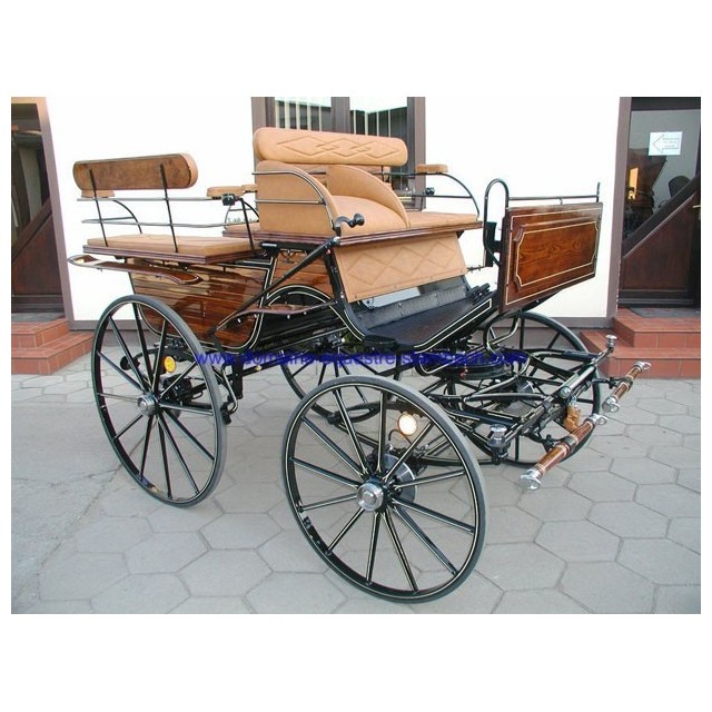 voiture hippomobile wagonnette linnzer pour atteler des chevaux