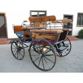 voiture hippomobile wagonnette linnzer pour atteler des chevaux