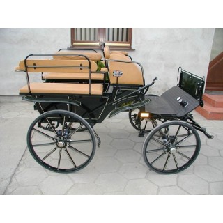 Wagonnette poney dominiak