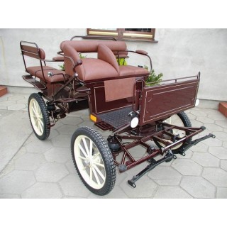 Wagonnette poney dominiak