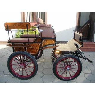 Wagonnette poney dominiak