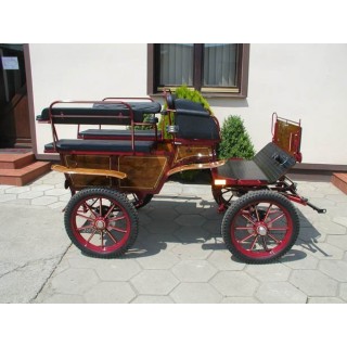 Wagonnette poney dominiak