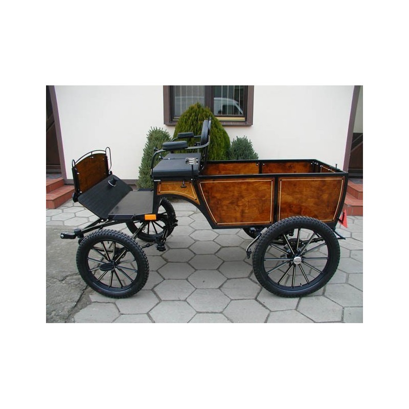 wagonnette hippomobile utilitaire pour atteler des chevaux