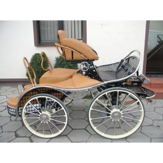 voiture attelage dominiak marathon