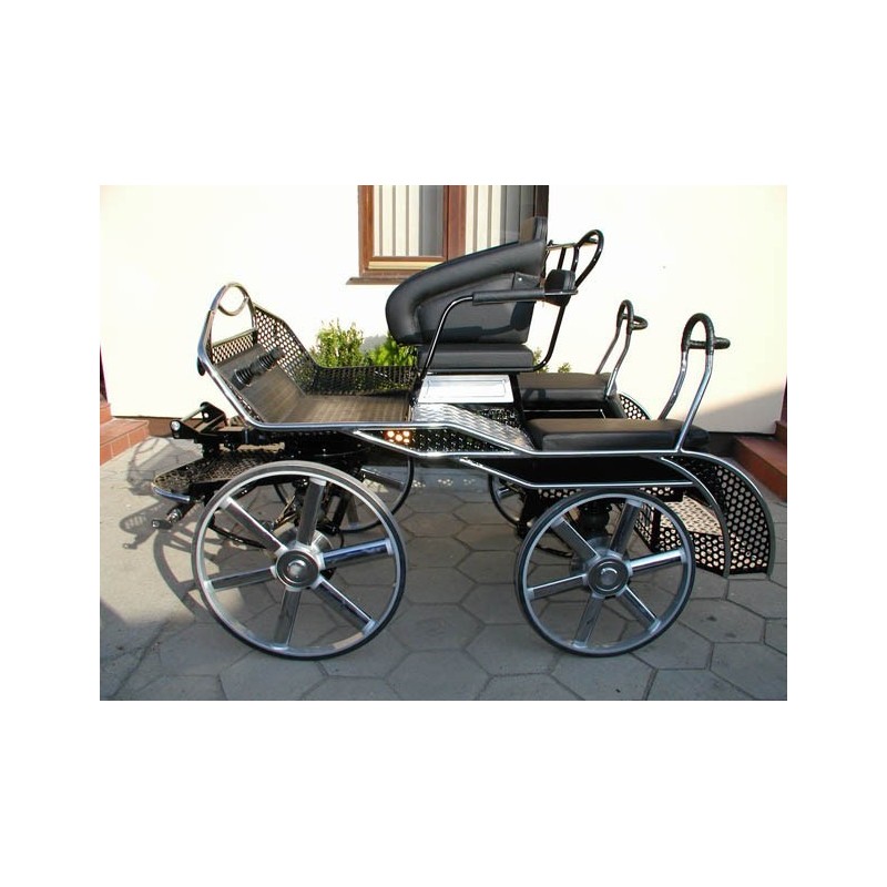 voiture attelage dominiak marathon