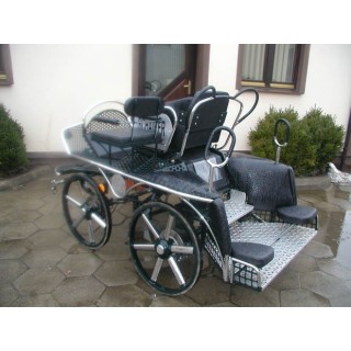 voiture attelage dominiak marathon