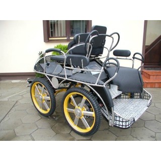 voiture attelage dominiak marathon