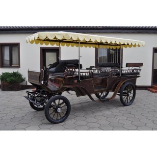voiture hippomobile wagonnette pour atteler des chevaux