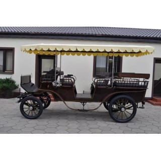 voiture hippomobile wagonnette pour atteler des chevaux
