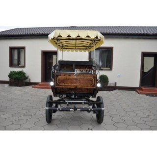 voiture hippomobile wagonnette pour atteler des chevaux