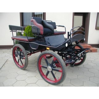 voiture attelage hippomobile marathon loisir avec roue  pneumatique
