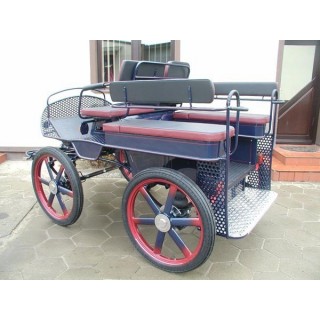 voiture attelage hippomobile marathon loisir avec roue  pneumatique