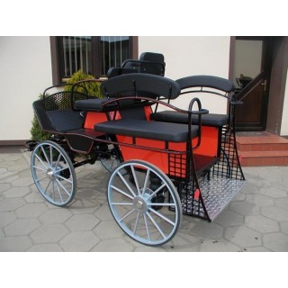 voiture attelage chevaux ou anes