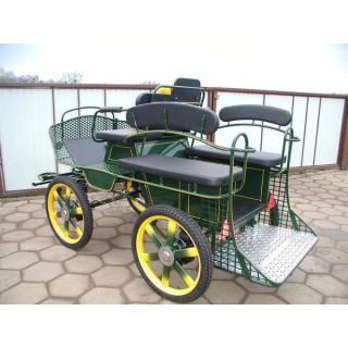 voiture attelage chevaux ou anes