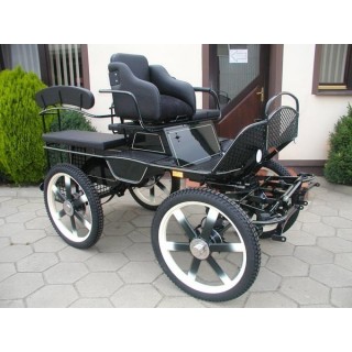 voiture attelage chevaux ou anes