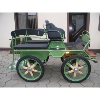 voiture attelage chevaux ou anes