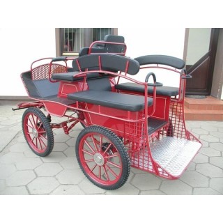 voiture attelage chevaux ou anes