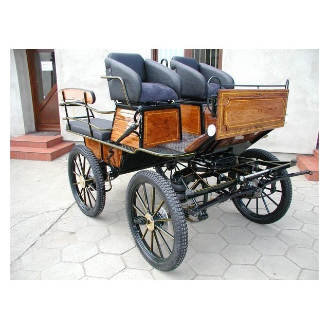 voiture hippomobile wagonnette pour atteler des chevaux