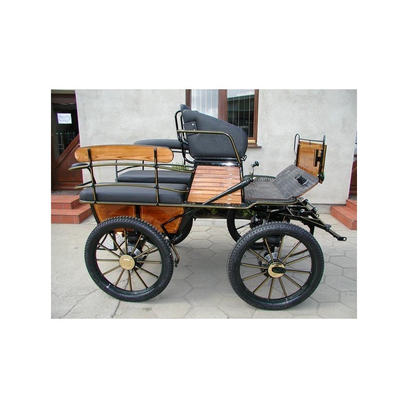 voiture hippomobile wagonnette pour atteler des chevaux