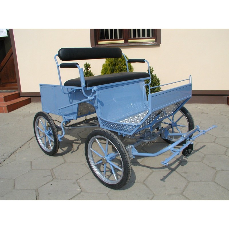 Voiture attelage poney utilitaire