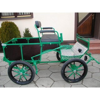 Voiture attelage poney utilitaire